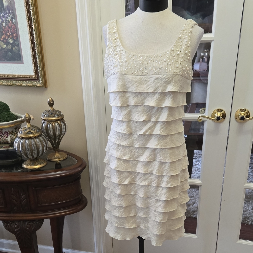 Jessica Howard Cream Layered  Dress Beads Pearls Sleeveless Lined 12P LIKE NEW